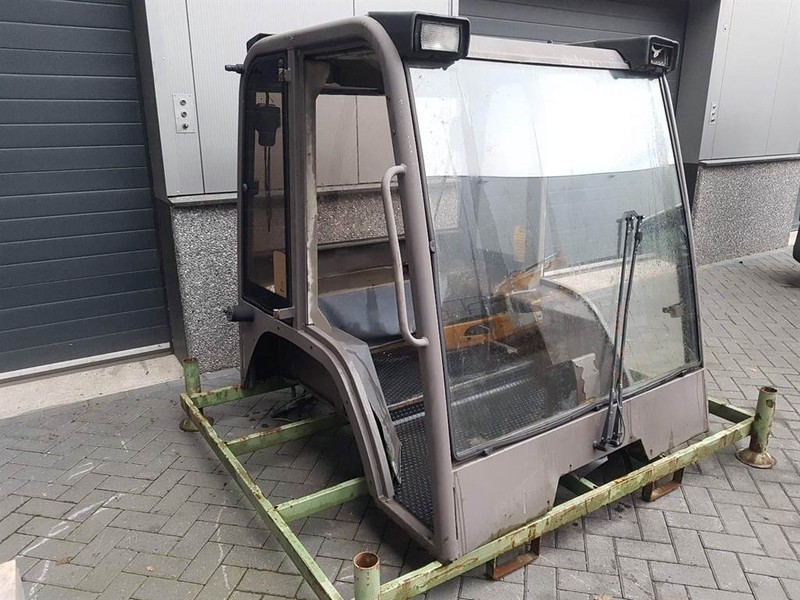 Manitou MLA627 - Cabin/Kabine/Cabine - Cab and interior for Construction machinery: picture 1 Manitou MLA627 - Cabin/Kabine/Cabine - Cab and interior for Construction machinery: picture 1