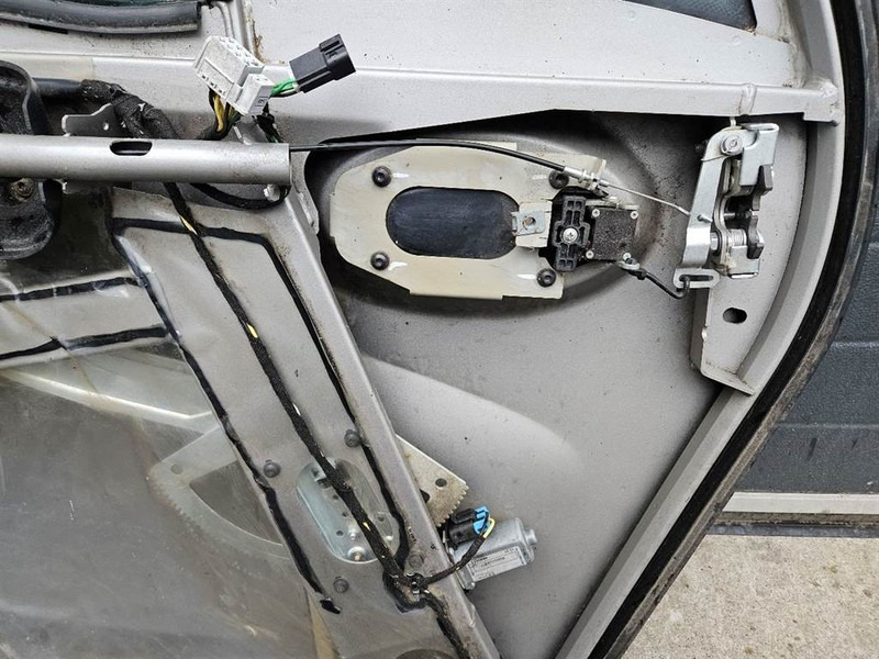 Manitou MLT737-130PS+ - Door/Tür/Deur - Cab and interior for Construction machinery: picture 4 Manitou MLT737-130PS+ - Door/Tür/Deur - Cab and interior for Construction machinery: picture 4