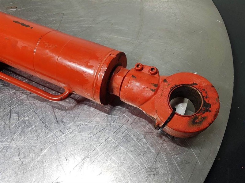 Manitou MT1233ST-224933-Lifting cylinder/Zylinder/Cilinder - Hydraulics: picture 4 Manitou MT1233ST-224933-Lifting cylinder/Zylinder/Cilinder - Hydraulics: picture 4