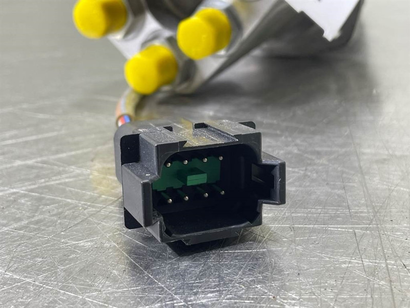 Electrical system for Construction machinery Mecalac 12MTX-5360462-Joystick/Steuergriff: picture 6 Electrical system for Construction machinery Mecalac 12MTX-5360462-Joystick/Steuergriff: picture 6