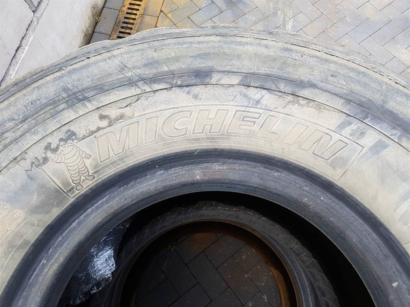 Michelin 600/65R25 - Tyre/Reifen/Band - Tire for Construction machinery: picture 3 Michelin 600/65R25 - Tyre/Reifen/Band - Tire for Construction machinery: picture 3