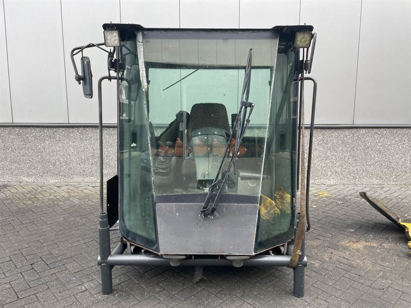 New Holland W110C - Cabin/Kabine/Cabine - Cab and interior for Construction machinery: picture 1 New Holland W110C - Cabin/Kabine/Cabine - Cab and interior for Construction machinery: picture 1