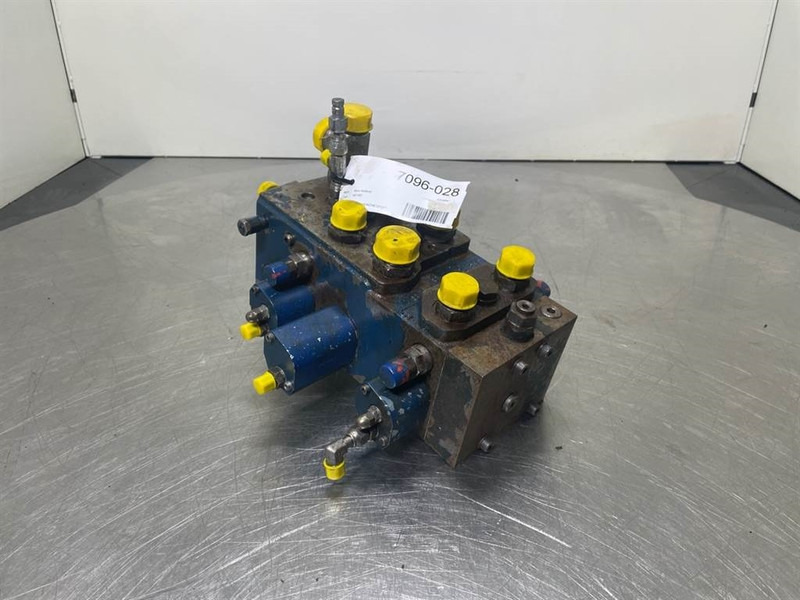New Holland W110C-Rexroth M6-1213-00/3M6-Valve/Ventile - Hydraulics for Construction machinery: picture 3 New Holland W110C-Rexroth M6-1213-00/3M6-Valve/Ventile - Hydraulics for Construction machinery: picture 3