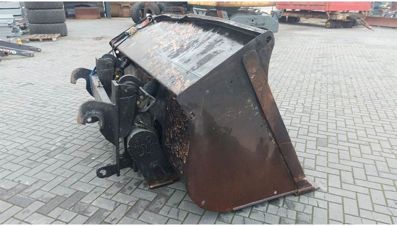 Volvo L 90 C - Bucket for Construction machinery: picture 3 Volvo L 90 C - Bucket for Construction machinery: picture 3