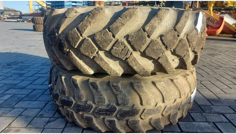 Volvo L30G-BKT 12.5-20-Tire/Reifen/Band - Wheels and tires for Construction machinery: picture 2 Volvo L30G-BKT 12.5-20-Tire/Reifen/Band - Wheels and tires for Construction machinery: picture 2