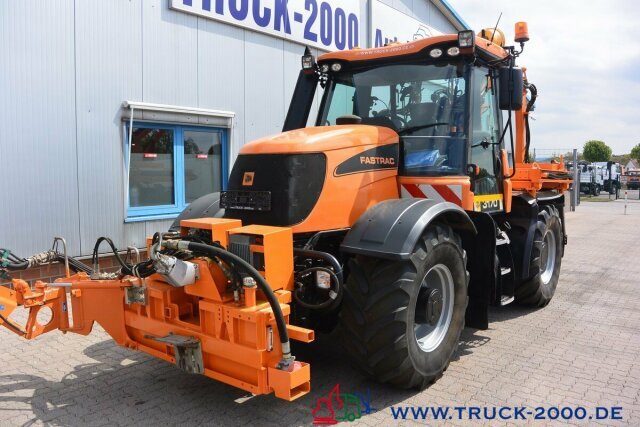 Municipal tractor, Boom mower JCB Fastrac 4x4 inklusive Mulag Front u. Heck Mäher: picture 8