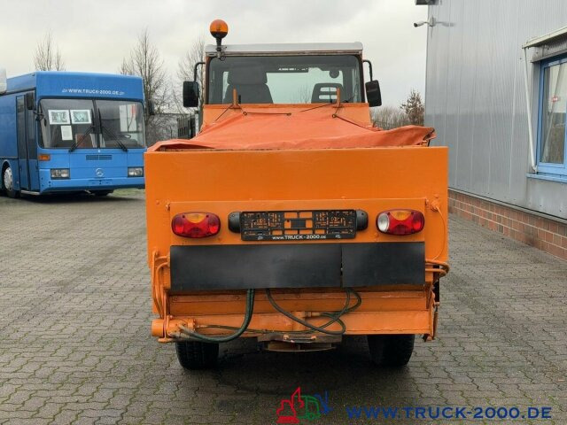 Multicar Kiefer Boki Winterdienst Streuer + Besen 23 TKM - Road sweeper: picture 3 Multicar Kiefer Boki Winterdienst Streuer + Besen 23 TKM - Road sweeper: picture 3
