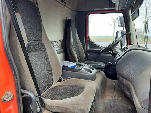 DAF LF45.220 - Dropside/ Flatbed truck: picture 5 DAF LF45.220 - Dropside/ Flatbed truck: picture 5