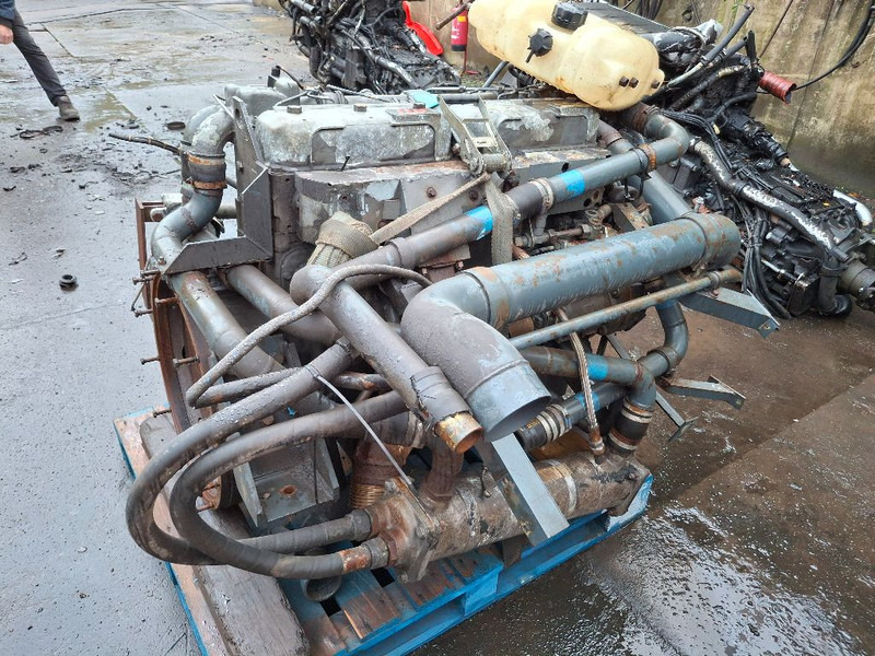 DAF RS180M (75CF) - Engine: picture 4 DAF RS180M (75CF) - Engine: picture 4