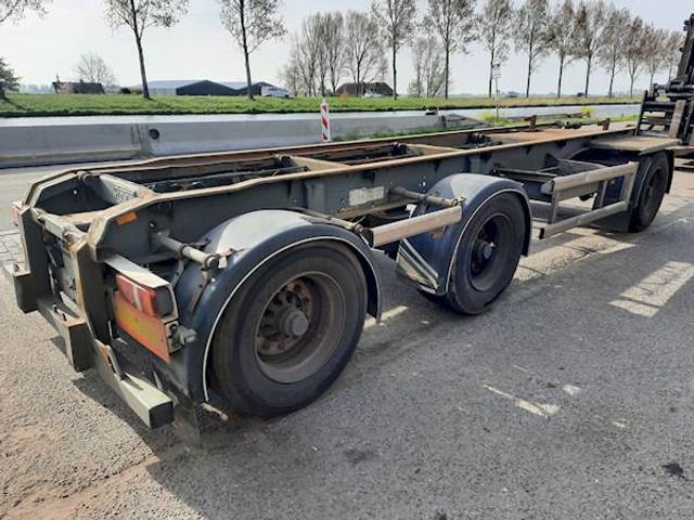 Floor FLA-3-101 - Dropside/ Flatbed semi-trailer: picture 4 Floor FLA-3-101 - Dropside/ Flatbed semi-trailer: picture 4