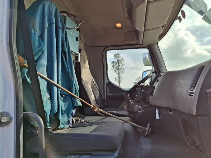 Renault MIDLUM 220 GAS / LPG - Tank truck: picture 3 Renault MIDLUM 220 GAS / LPG - Tank truck: picture 3