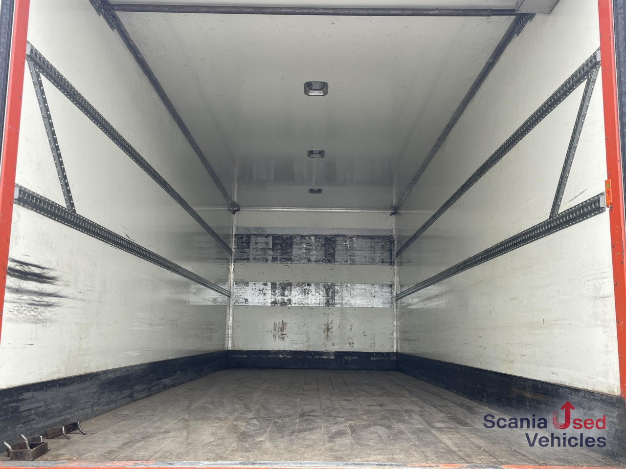 Box truck SCANIA P 370 LB4x2MNB RETARDER FULL AIR 705X245X235: picture 15