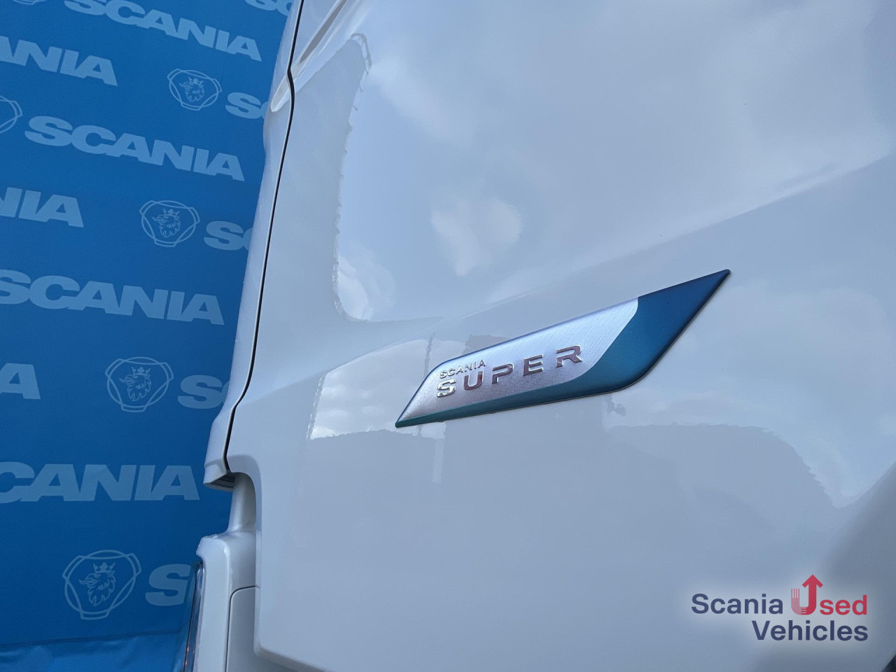 SCANIA R 420 A4x2NA DIFF-L CRB LED NAVI ACC 8T VECTO3 - Tractor unit: picture 3 SCANIA R 420 A4x2NA DIFF-L CRB LED NAVI ACC 8T VECTO3 - Tractor unit: picture 3