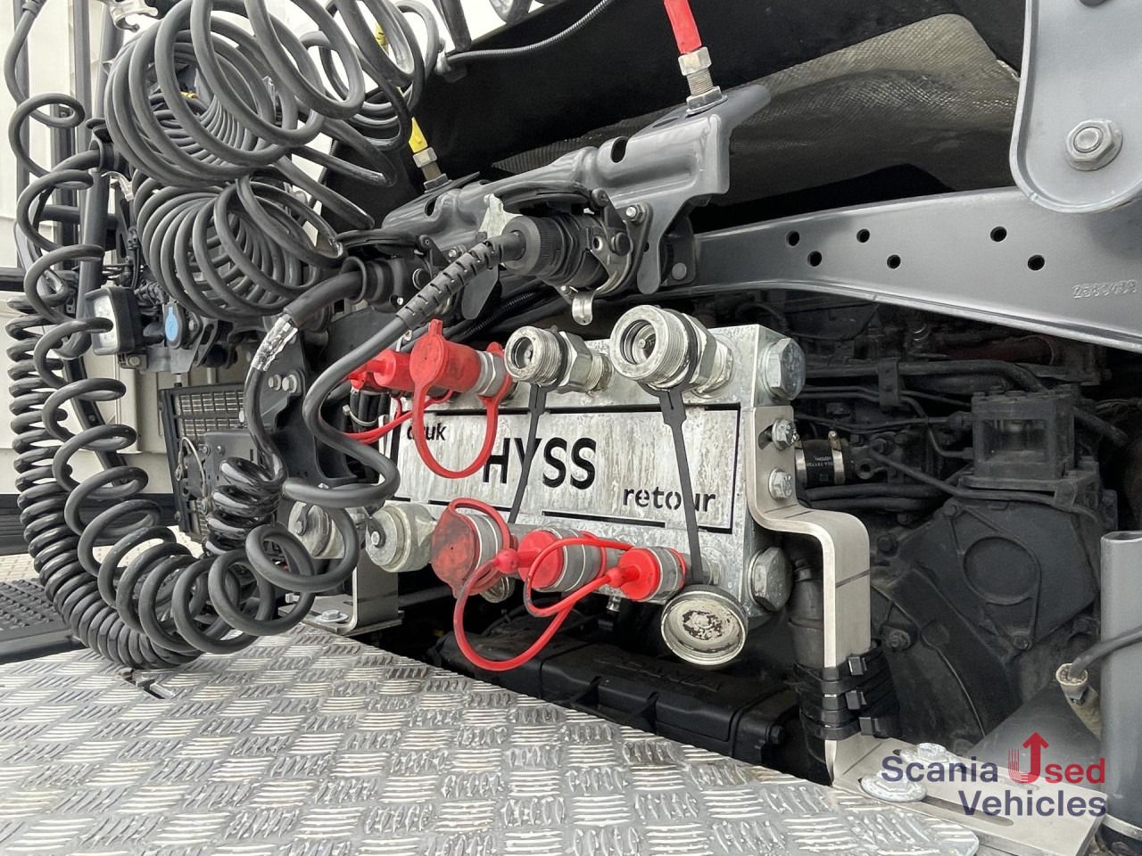 SCANIA R 450 A4x2NB DIFF-L RETARDER FULL AIR HYDRO 8T - Tractor unit: picture 2 SCANIA R 450 A4x2NB DIFF-L RETARDER FULL AIR HYDRO 8T - Tractor unit: picture 2
