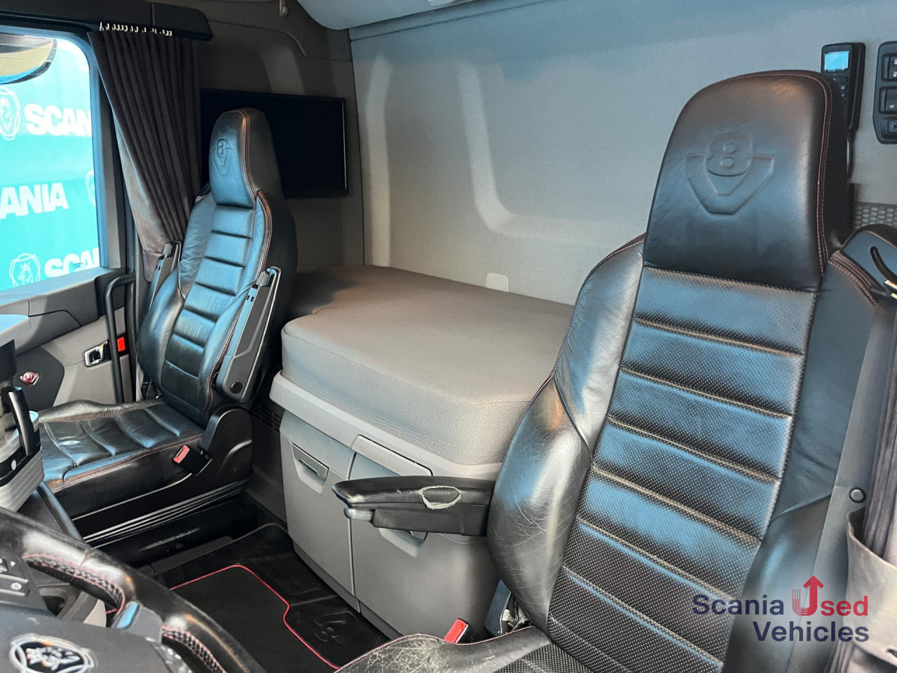 SCANIA S 520 A4x2NB V8 RETARDER DIFF-L FULL AIR 9T P-AIRC - Tractor unit: picture 3 SCANIA S 520 A4x2NB V8 RETARDER DIFF-L FULL AIR 9T P-AIRC - Tractor unit: picture 3