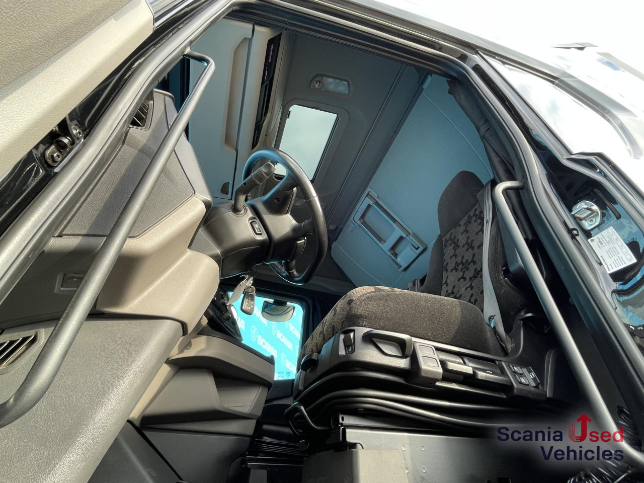 SCANIA S 530 A4x2NA DIFF-L RETARDER PARK AIRCO LED ACC - Tractor unit: picture 5 SCANIA S 530 A4x2NA DIFF-L RETARDER PARK AIRCO LED ACC - Tractor unit: picture 5