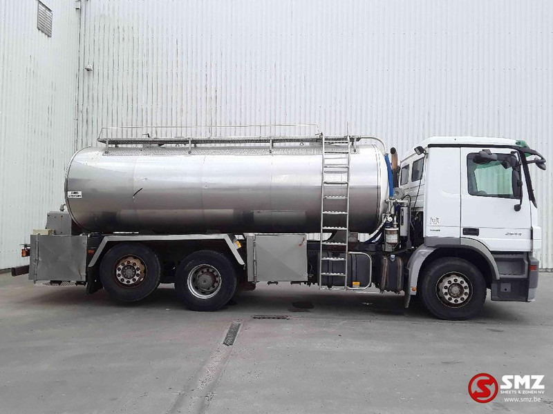 Mercedes-Benz Actros 2544 inox tank - 15.000 liter - retarder - Tank truck: picture 4 Mercedes-Benz Actros 2544 inox tank - 15.000 liter - retarder - Tank truck: picture 4