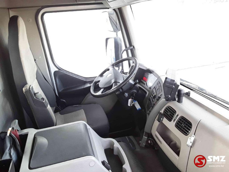 Dropside/ Flatbed truck, Crane truck Renault Kerax 380: picture 5 Dropside/ Flatbed truck, Crane truck Renault Kerax 380: picture 5