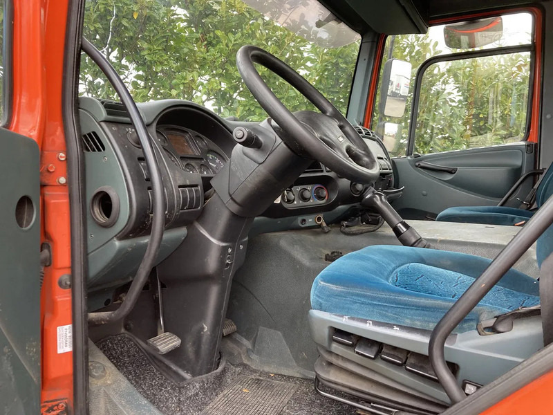 DAF CF65.180 Euro3 Manual / Laadklep - Cab chassis truck: picture 5 DAF CF65.180 Euro3 Manual / Laadklep - Cab chassis truck: picture 5