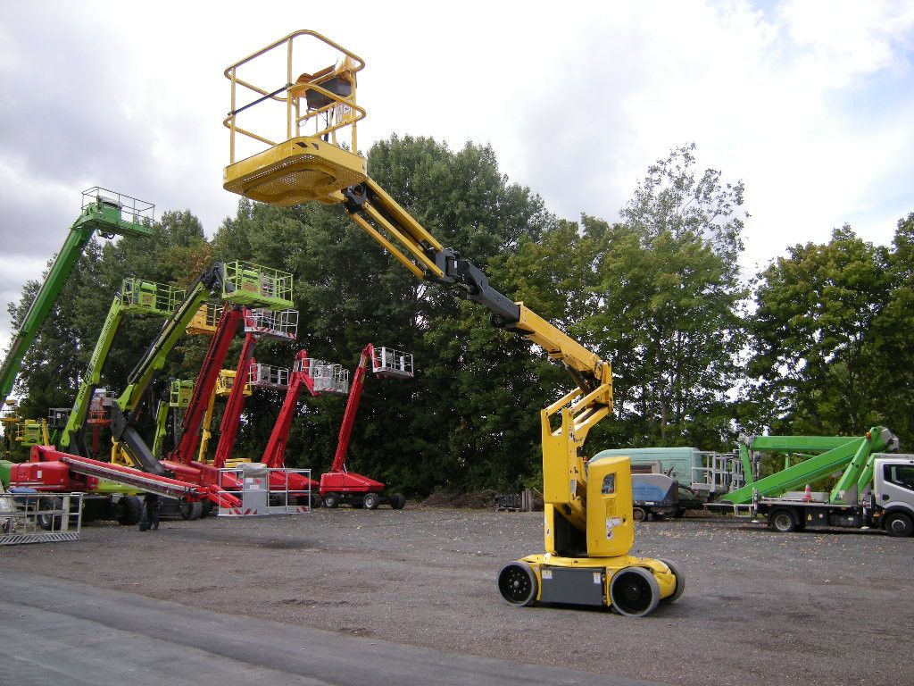 Haulotte HA12CJ+ , AH 12m, Korbarm drehbar - Truck mounted aerial platform: picture 4 Haulotte HA12CJ+ , AH 12m, Korbarm drehbar - Truck mounted aerial platform: picture 4
