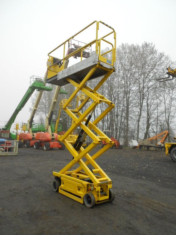 JLG JLG 1930 ES, Scherenarbeitsbühne AH 8 m - Scissor lift: picture 4 JLG JLG 1930 ES, Scherenarbeitsbühne AH 8 m - Scissor lift: picture 4