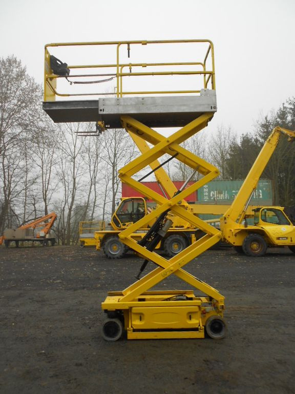 JLG JLG 1930 ES, Scherenarbeitsbühne AH 8 m - Scissor lift: picture 5 JLG JLG 1930 ES, Scherenarbeitsbühne AH 8 m - Scissor lift: picture 5