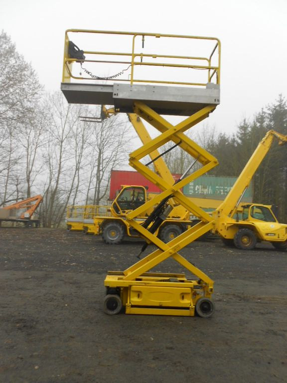 JLG JLG 1930 ES, Scherenarbeitsbühne AH 8 m - Scissor lift: picture 5 JLG JLG 1930 ES, Scherenarbeitsbühne AH 8 m - Scissor lift: picture 5