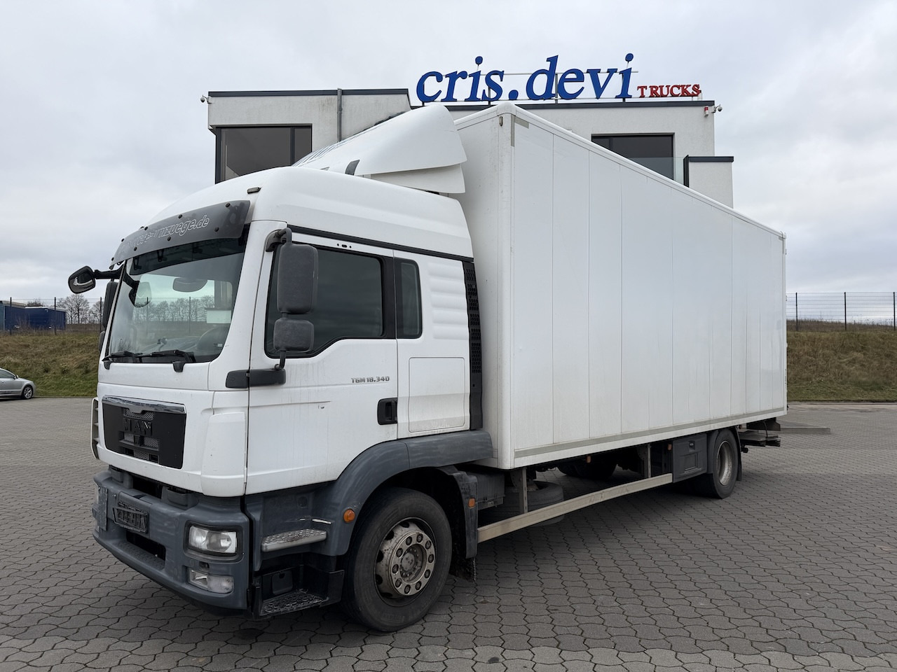 MAN TGM 18.340 4x2 LBW - Box truck: picture 1 MAN TGM 18.340 4x2 LBW - Box truck: picture 1