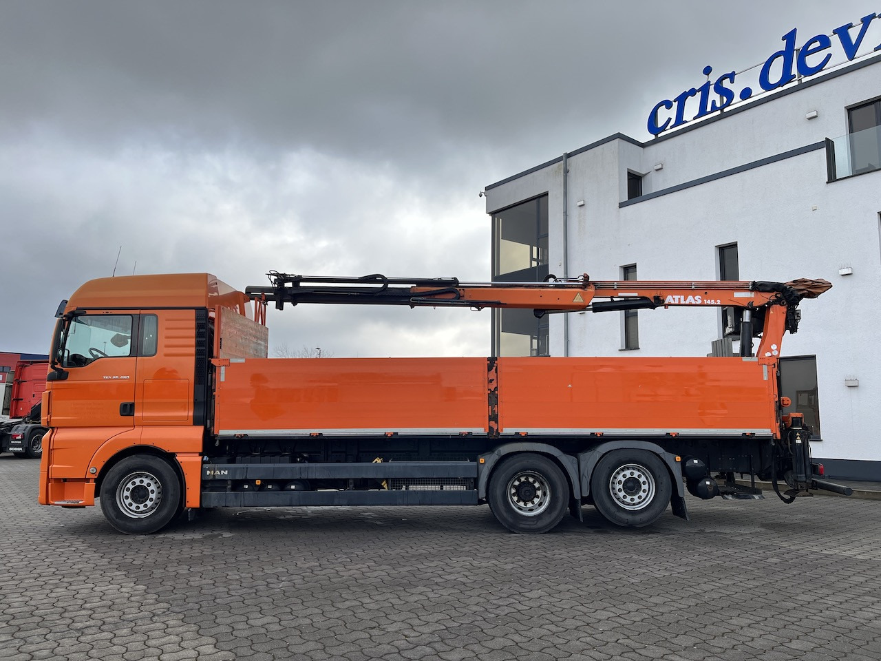 Crane truck, Dropside/ Flatbed truck MAN TGX 26.480 6x2  Atlas 145.2 Baustoff: picture 8