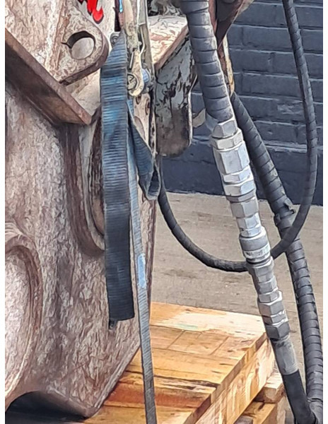 Demarec DRP30 - Demolition shears for Construction machinery: picture 2 Demarec DRP30 - Demolition shears for Construction machinery: picture 2