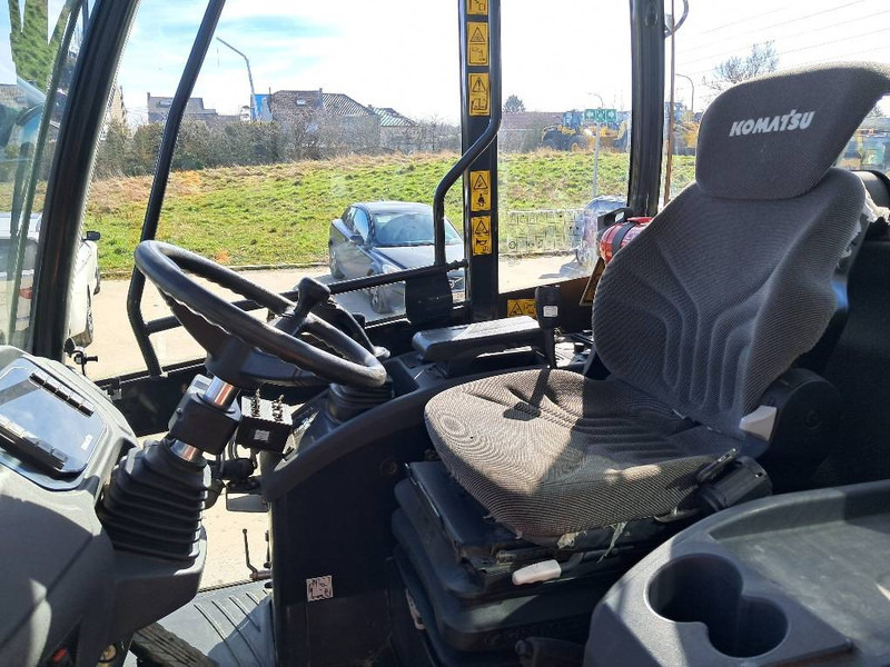 Komatsu WA100M-8 - Wheel loader: picture 4 Komatsu WA100M-8 - Wheel loader: picture 4