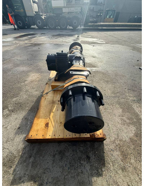 Komatsu WA100M-8 REAR AXLE ASSEMBLY 42W-23-51110 - Axle and parts for Construction machinery: picture 5 Komatsu WA100M-8 REAR AXLE ASSEMBLY 42W-23-51110 - Axle and parts for Construction machinery: picture 5