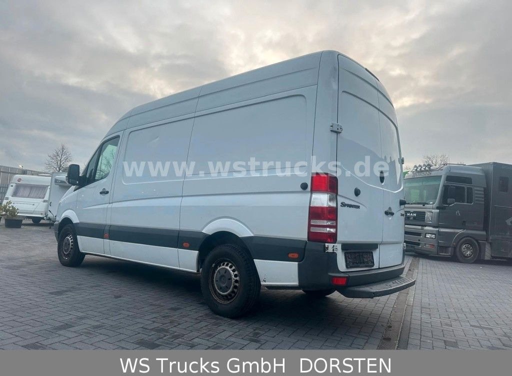 Mercedes-Benz Sprinter II Kasten 216 CDI Hoch/Lang - Car: picture 4 Mercedes-Benz Sprinter II Kasten 216 CDI Hoch/Lang - Car: picture 4