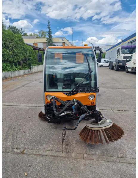 Bucher Kehrmaschine BUCHER-GUYER Kehrmaschine EG 4.500 kg Diesel Topzustand - Industrial sweeper: picture 3 Bucher Kehrmaschine BUCHER-GUYER Kehrmaschine EG 4.500 kg Diesel Topzustand - Industrial sweeper: picture 3