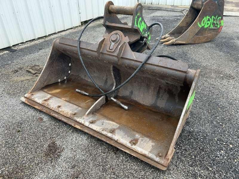 1800mm - Axes 80mm - Excavator bucket: picture 1 1800mm - Axes 80mm - Excavator bucket: picture 1