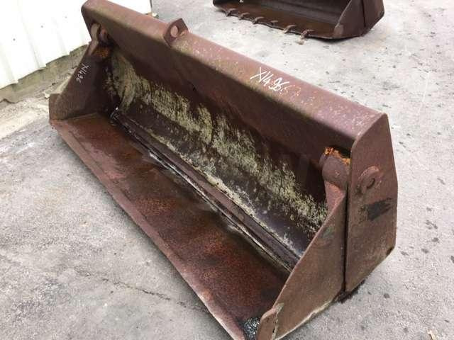 CASE 2340mm - Type tractopelle - Loader bucket: picture 1 CASE 2340mm - Type tractopelle - Loader bucket: picture 1