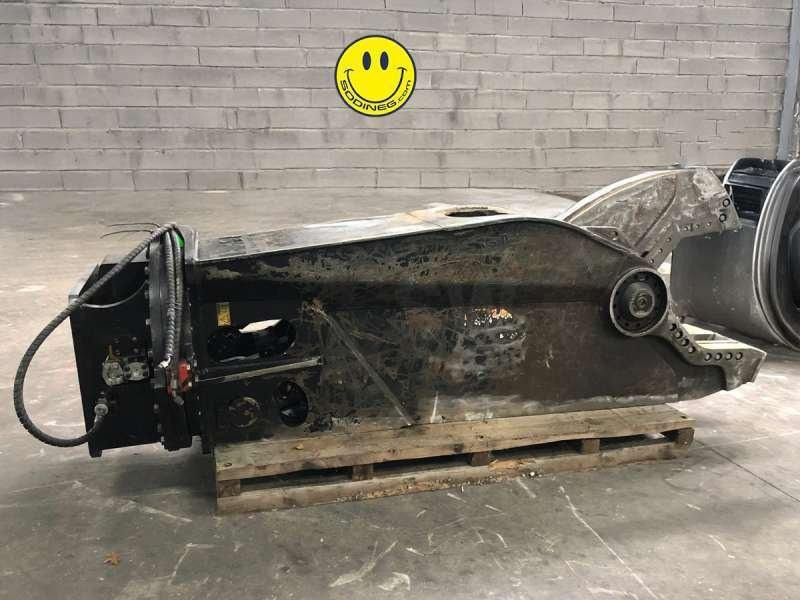CATERPILLAR S3050 - Demolition shears: picture 1 CATERPILLAR S3050 - Demolition shears: picture 1