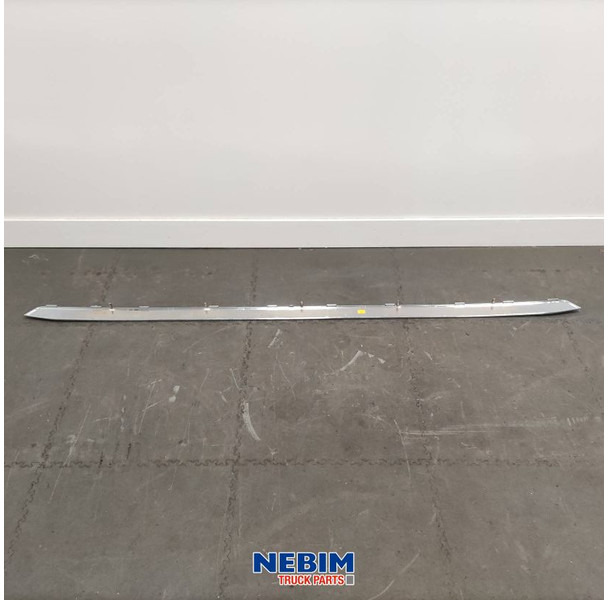 Volvo Volvo - 82248327 - Sierstrip chroom onderste - Spare parts for Truck: picture 2 Volvo Volvo - 82248327 - Sierstrip chroom onderste - Spare parts for Truck: picture 2