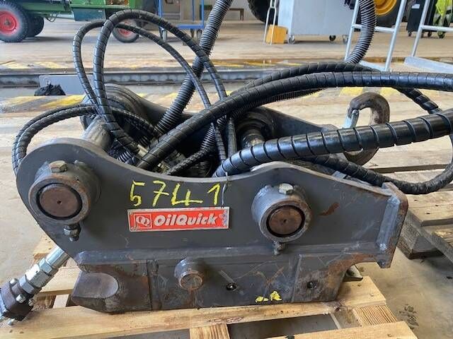 OilQuick (5741) gebr. SW OilQuick OQ 65 - Attachment for Construction machinery: picture 2 OilQuick (5741) gebr. SW OilQuick OQ 65 - Attachment for Construction machinery: picture 2