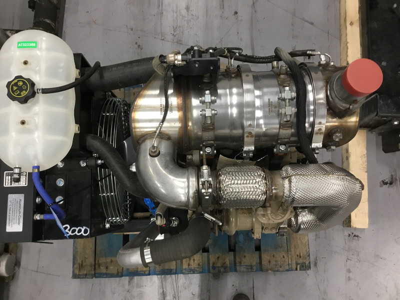 John Deere 3029HFC03 NEW - Engine: picture 5 John Deere 3029HFC03 NEW - Engine: picture 5