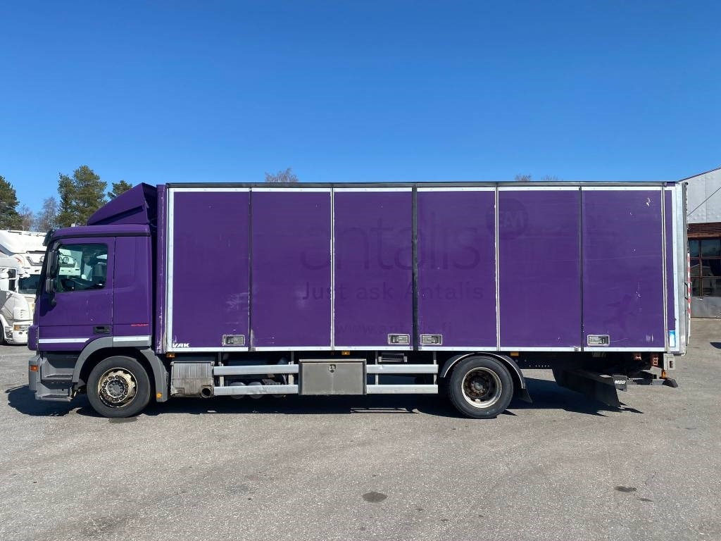Mercedes-Benz Actros 1832 - Box truck: picture 5 Mercedes-Benz Actros 1832 - Box truck: picture 5