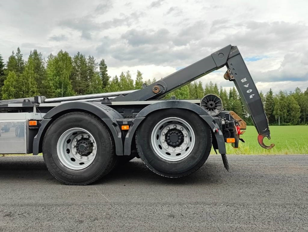 Hook lift truck Volvo FH 540: picture 8