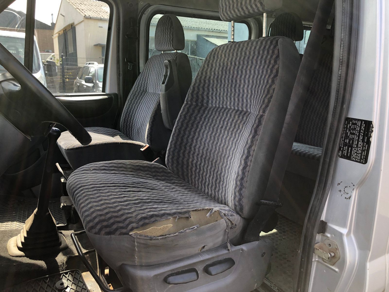 Leasing of Ford Transit 2.4 TDi, Heckantrieb, 8-Sitzer, Klima Ford Transit 2.4 TDi, Heckantrieb, 8-Sitzer, Klima: picture 10 Leasing of Ford Transit 2.4 TDi, Heckantrieb, 8-Sitzer, Klima Ford Transit 2.4 TDi, Heckantrieb, 8-Sitzer, Klima: picture 10