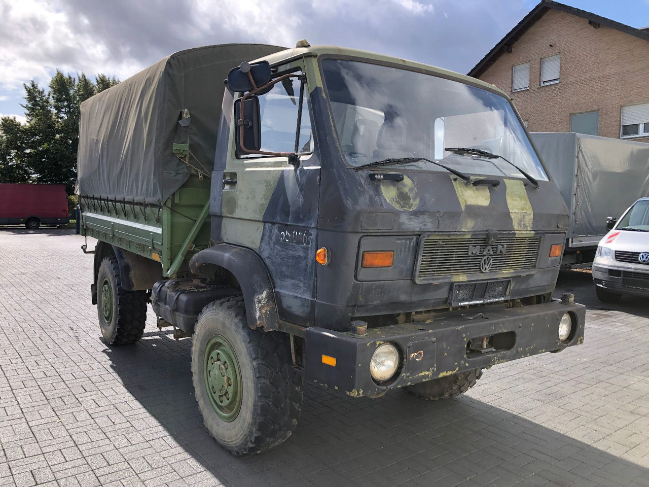 MAN 8.136 4X4 - Curtain side van: picture 3 MAN 8.136 4X4 - Curtain side van: picture 3