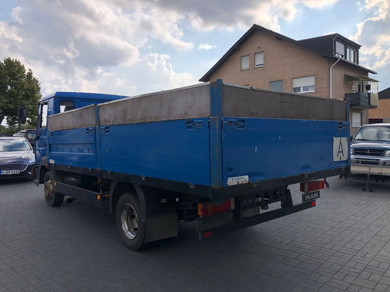 MAN LE 140 C Klima, Tempomat, TÜV 11-2025 - Flatbed van: picture 2 MAN LE 140 C Klima, Tempomat, TÜV 11-2025 - Flatbed van: picture 2