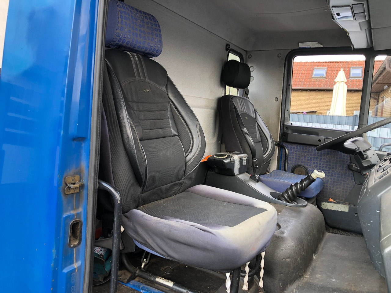 Flatbed van MAN LE 140 C Klima, Tempomat, TÜV 11-2025: picture 19