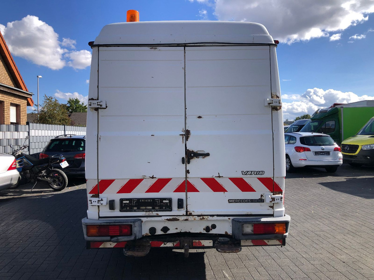 Panel van Mercedes-Benz Vario 816: picture 8