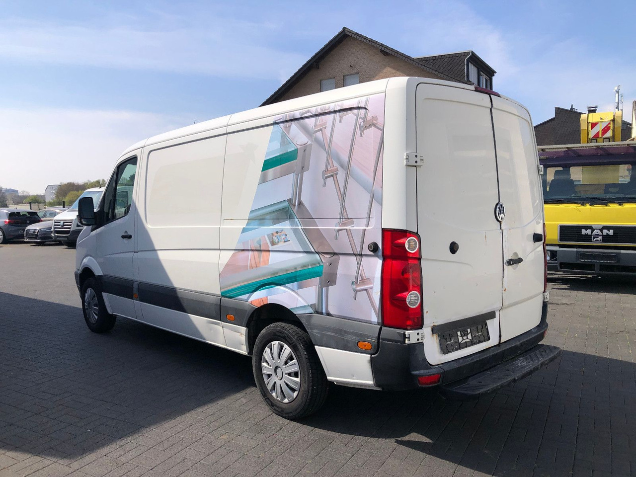 Volkswagen Crafter 2.5 TDI 30 mittel L2H1, Klima - Small van: picture 4 Volkswagen Crafter 2.5 TDI 30 mittel L2H1, Klima - Small van: picture 4