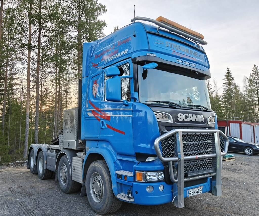 Scania R730 8x4 - Tractor unit: picture 2 Scania R730 8x4 - Tractor unit: picture 2