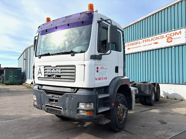 MAN TGA 33.460 6x4 FULL STEEL CHASSIS (6-CILINDER HEADS) (ZF16 MANUAL GEARBOX / FULL STEEL SUSPENSION / REDUCTIONS AXLES / AIRCONDIT - Cab chassis truck: picture 1 MAN TGA 33.460 6x4 FULL STEEL CHASSIS (6-CILINDER HEADS) (ZF16 MANUAL GEARBOX / FULL STEEL SUSPENSION / REDUCTIONS AXLES / AIRCONDIT - Cab chassis truck: picture 1